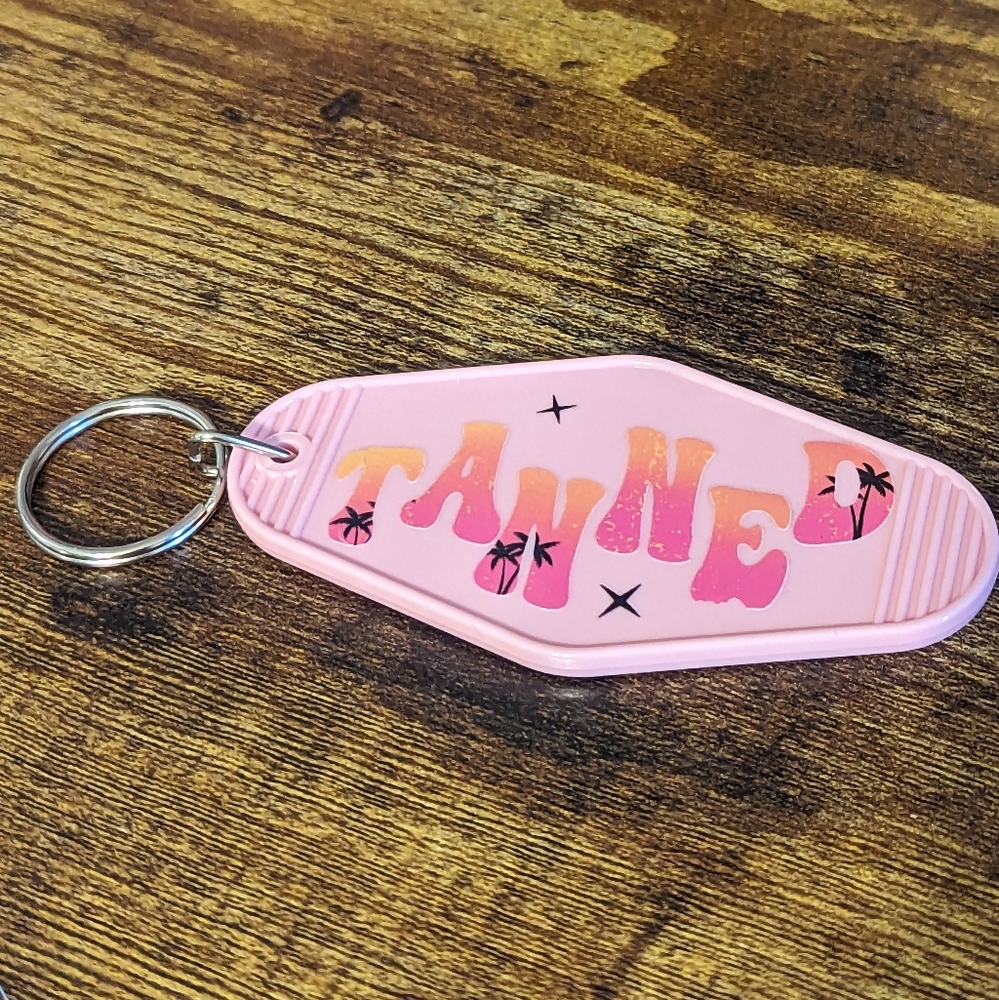 Tanned Acrylic Retro Motel Keychain New!